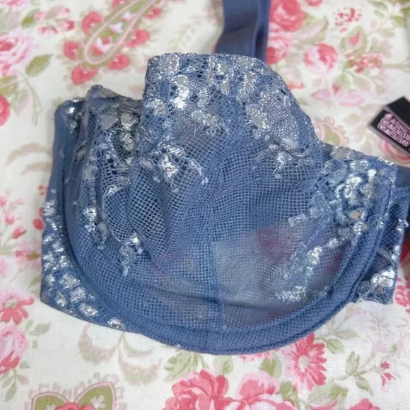 Victoria's Secret Very Sexy Unlined Balconet Bra Grey and Silver 32D - Picture 4 of 9